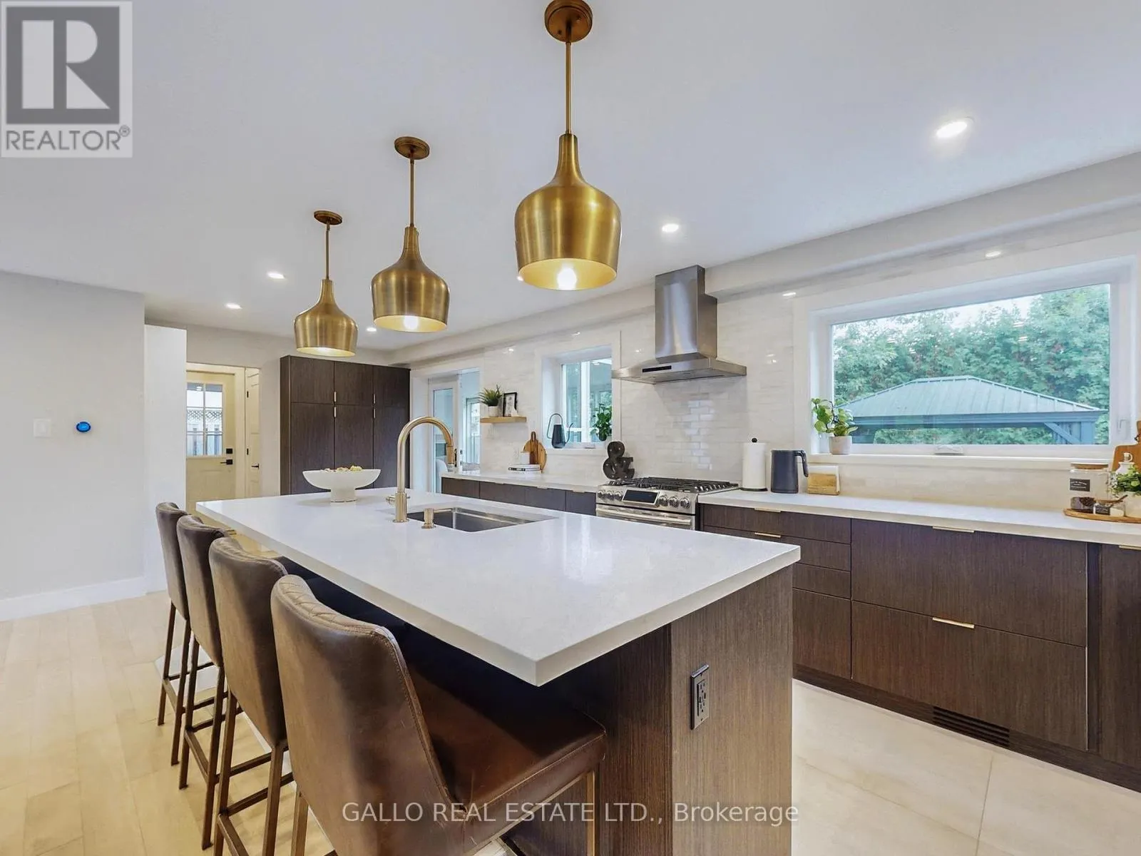 17 SIR CARADOC PLACE