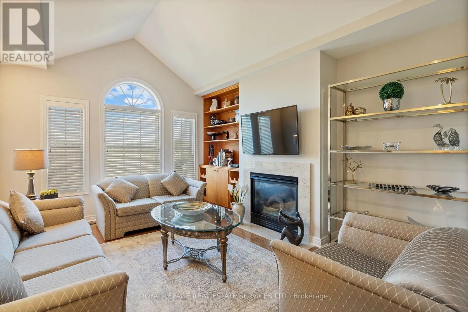 140 KINGSBRIDGE CIRCLE