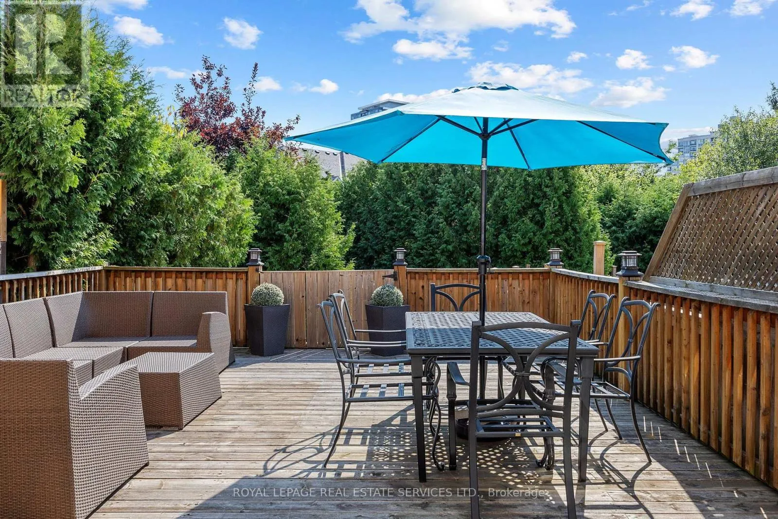 140 KINGSBRIDGE CIRCLE