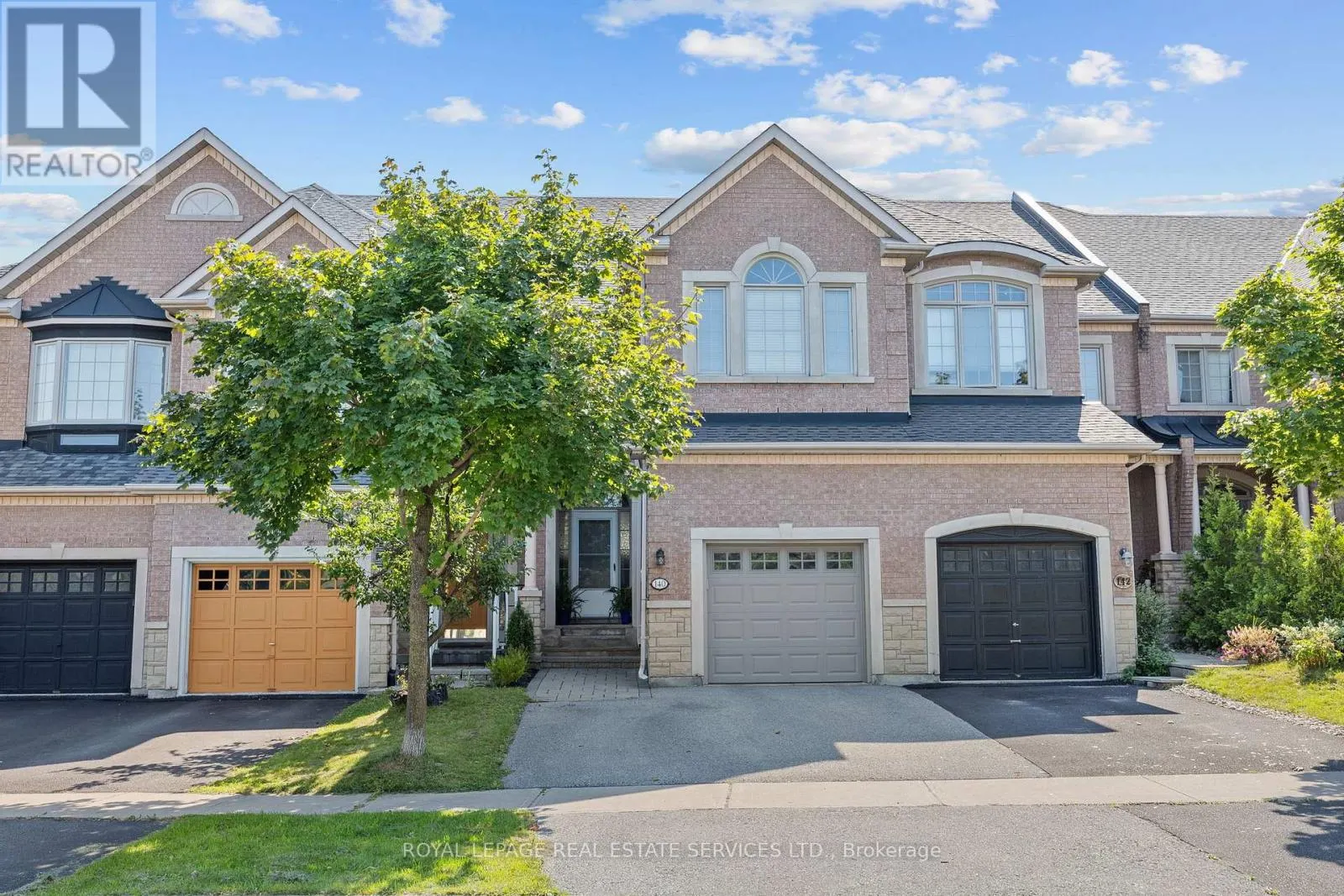 140 KINGSBRIDGE CIRCLE