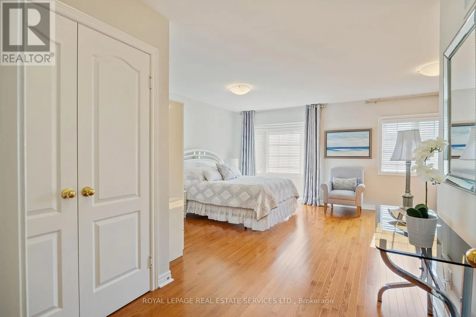 140 KINGSBRIDGE CIRCLE
