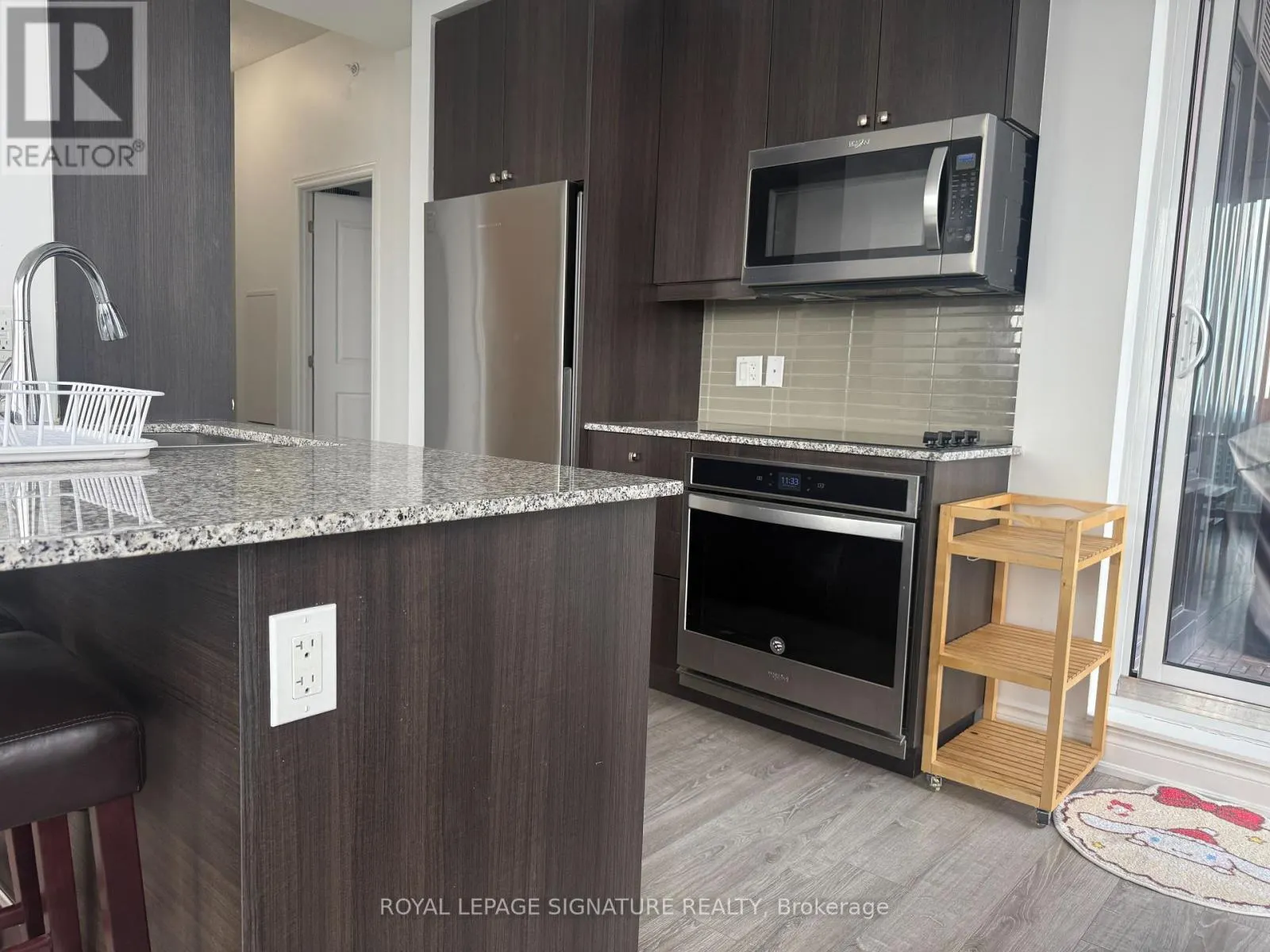 1505 - 9618 YONGE STREET