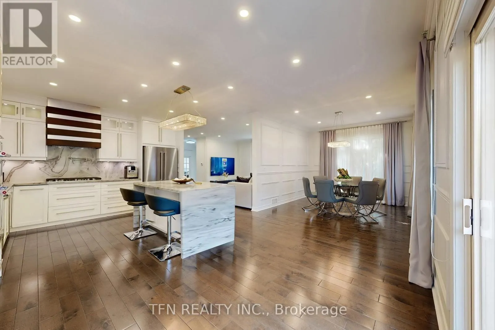 177 BENTOAK CRESCENT