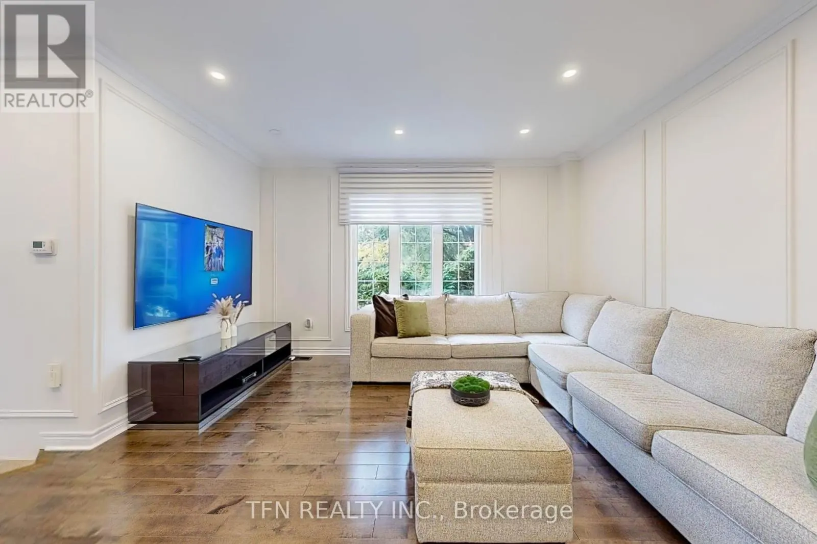 177 BENTOAK CRESCENT