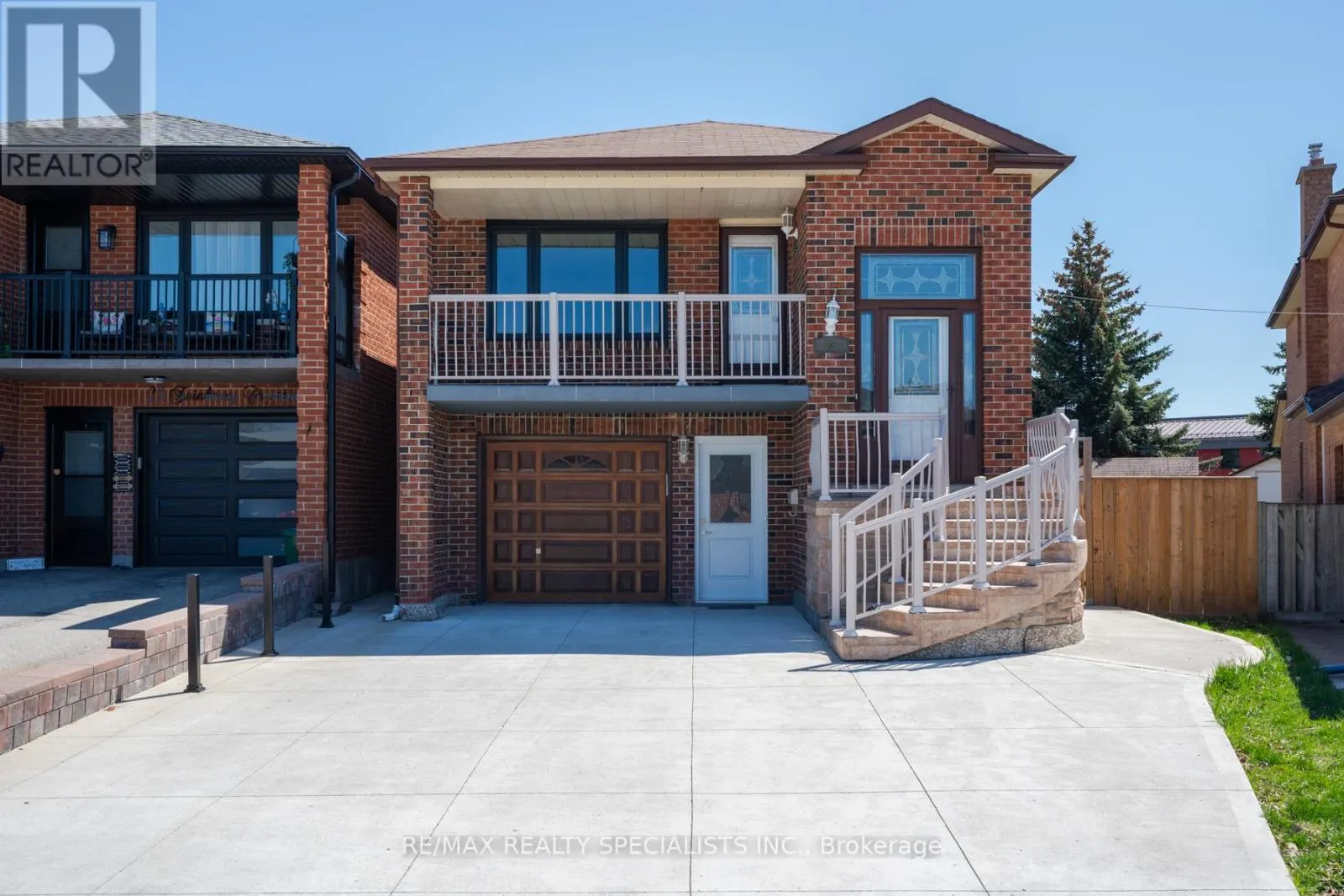 UPPER - 25 TWINBERRY CRESCENT