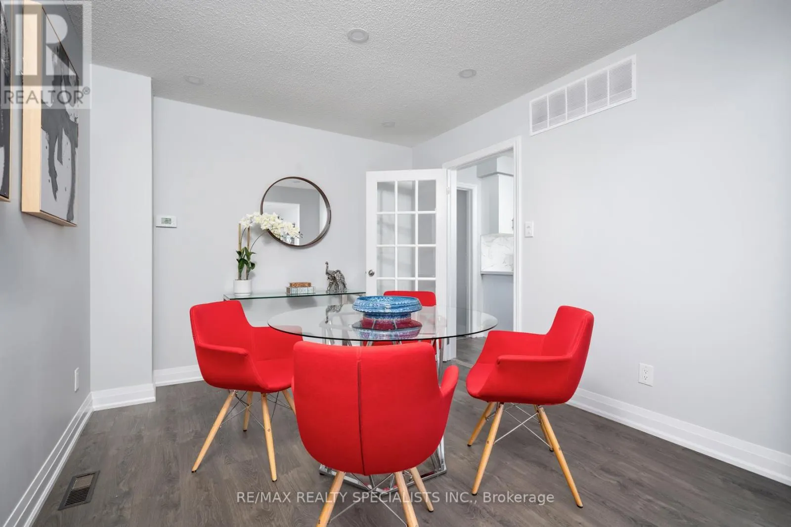 UPPER - 25 TWINBERRY CRESCENT