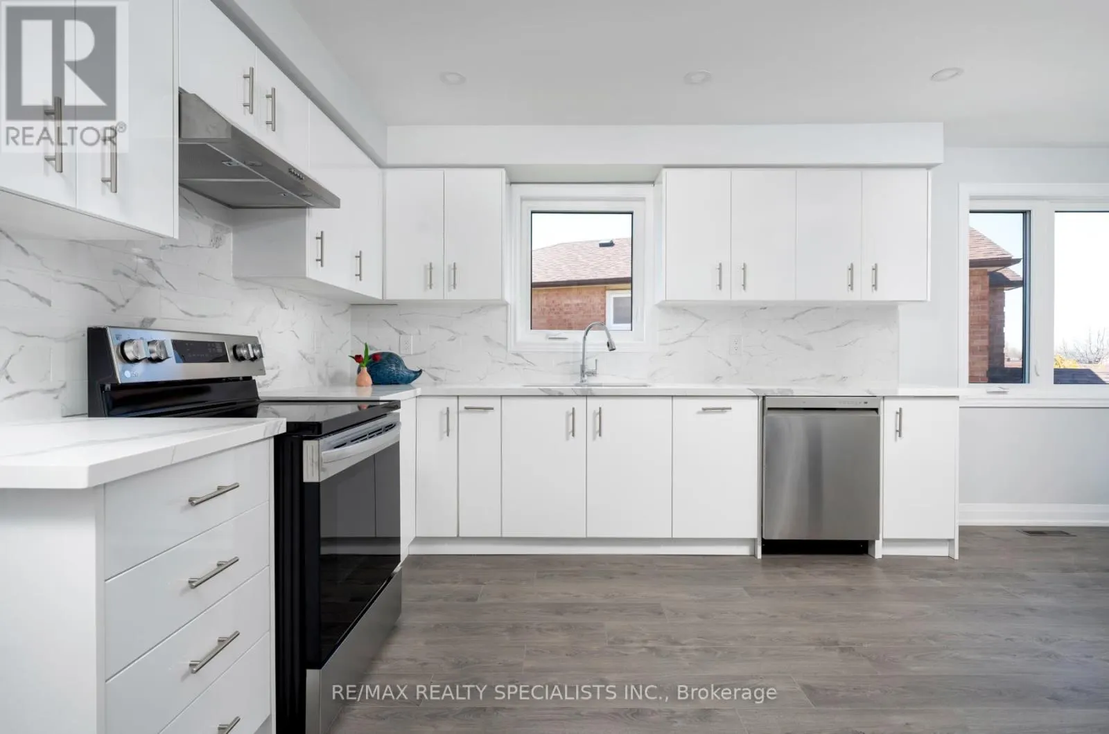 UPPER - 25 TWINBERRY CRESCENT