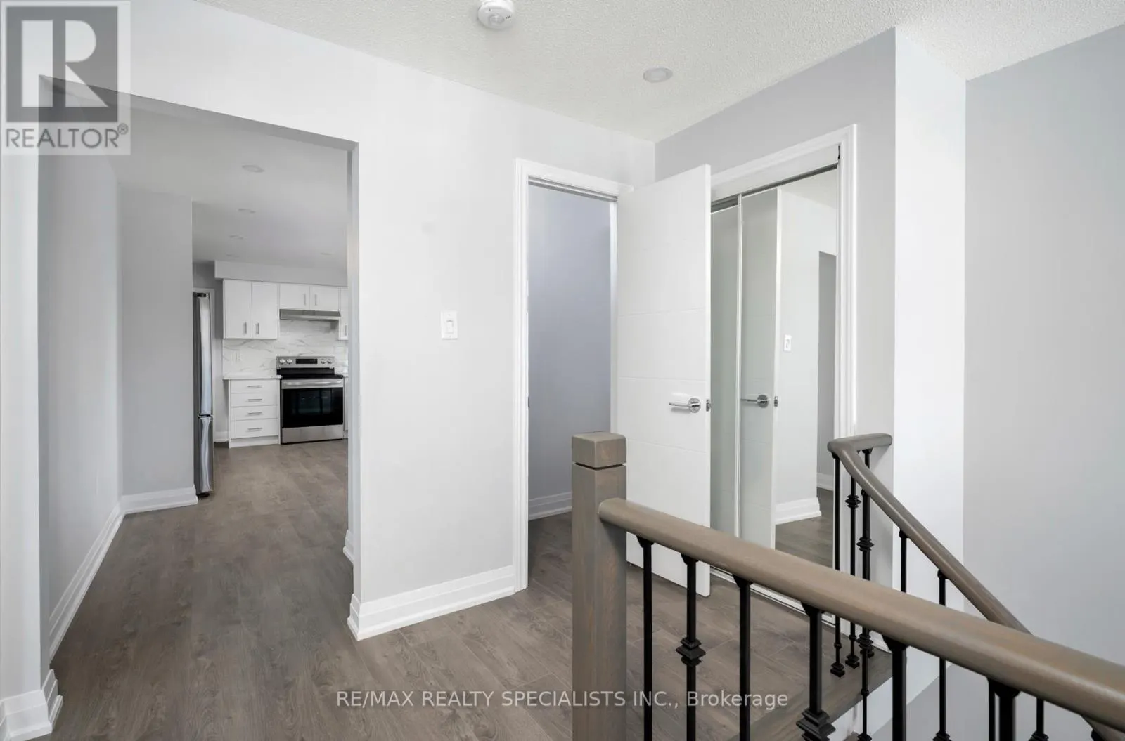 UPPER - 25 TWINBERRY CRESCENT