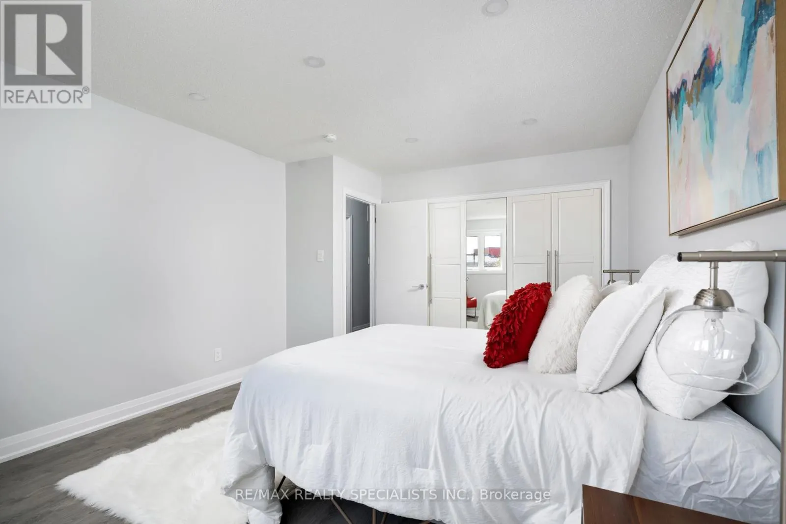 UPPER - 25 TWINBERRY CRESCENT