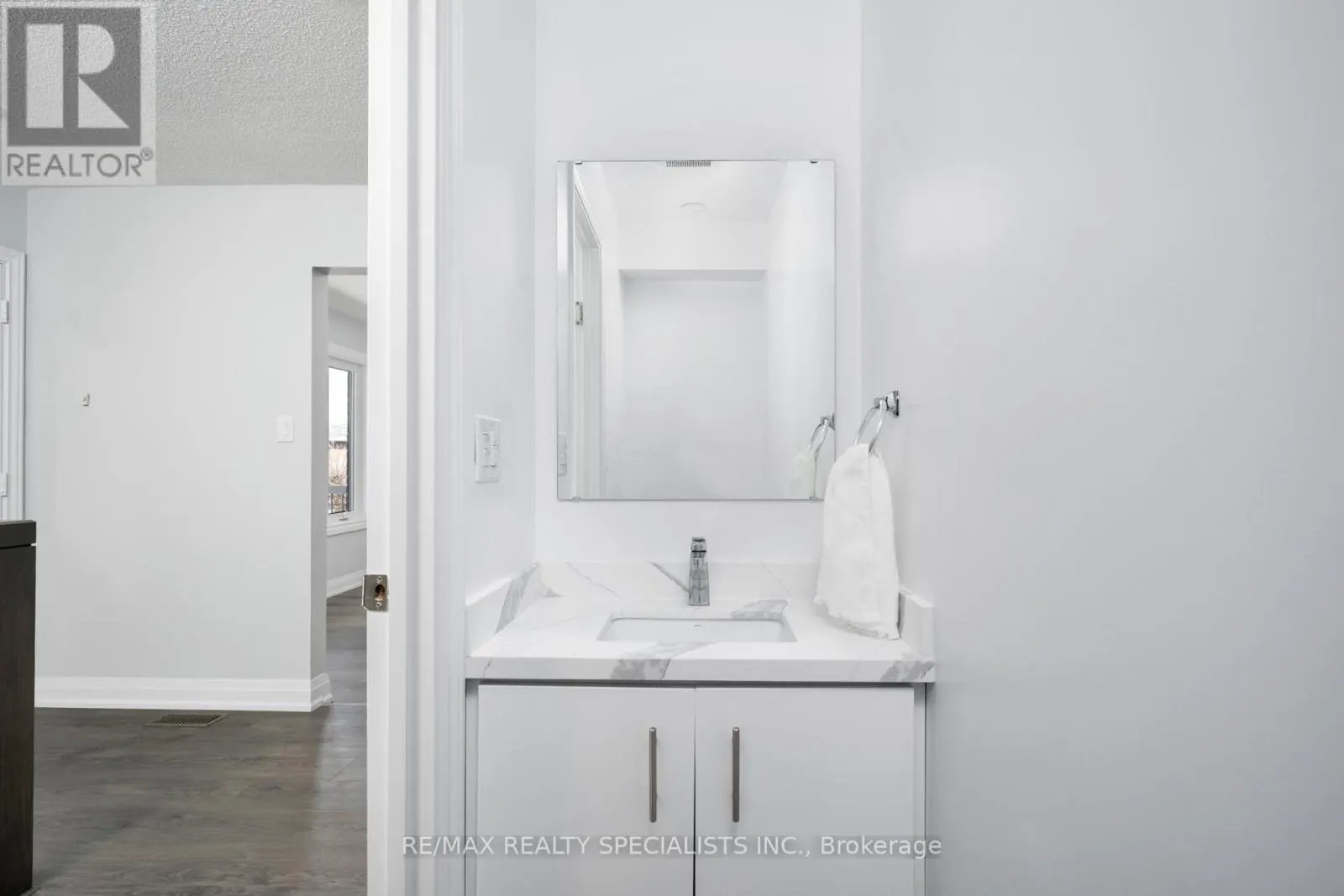 UPPER - 25 TWINBERRY CRESCENT