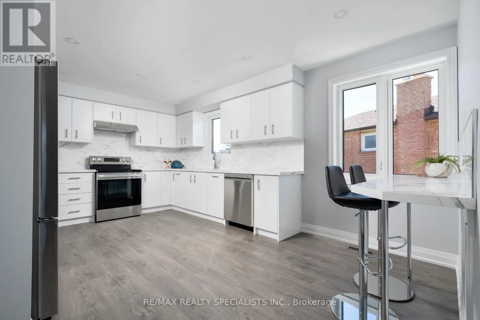 UPPER - 25 TWINBERRY CRESCENT