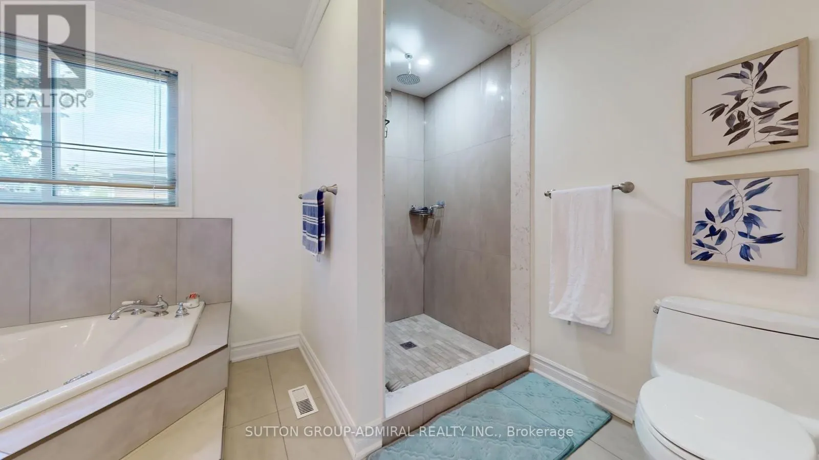 6 MCDOUGALL COURT