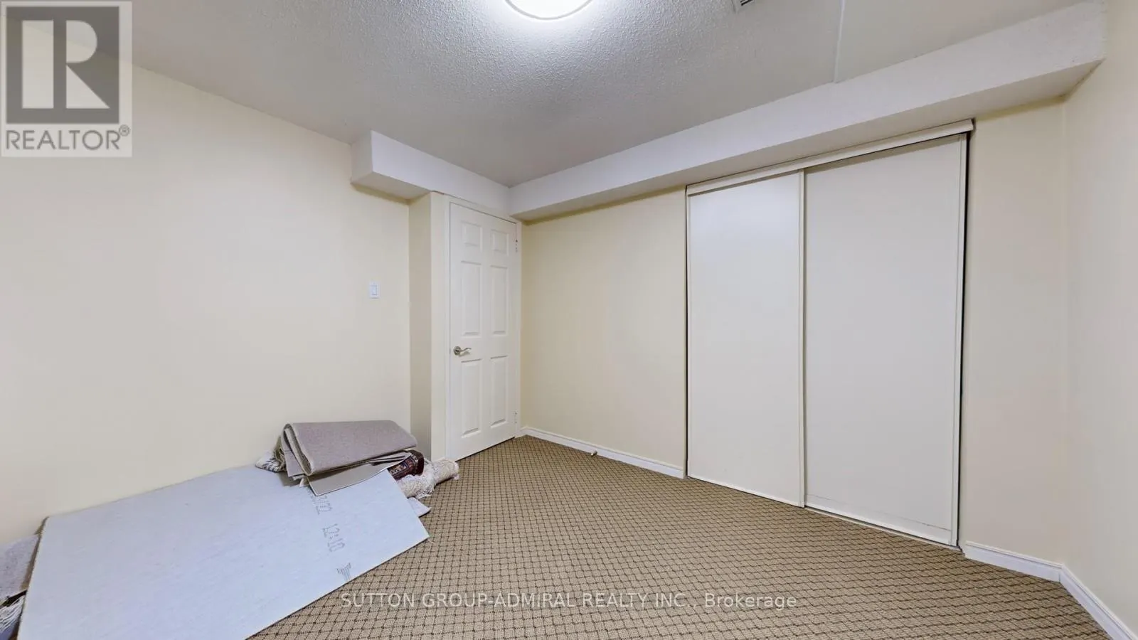 6 MCDOUGALL COURT