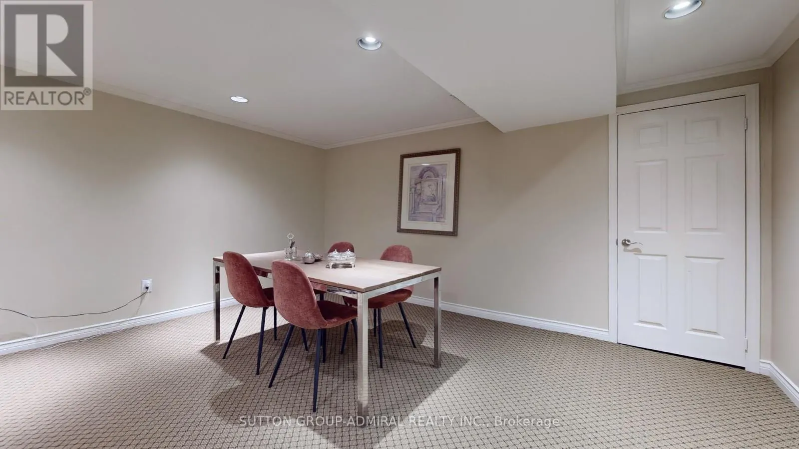 6 MCDOUGALL COURT
