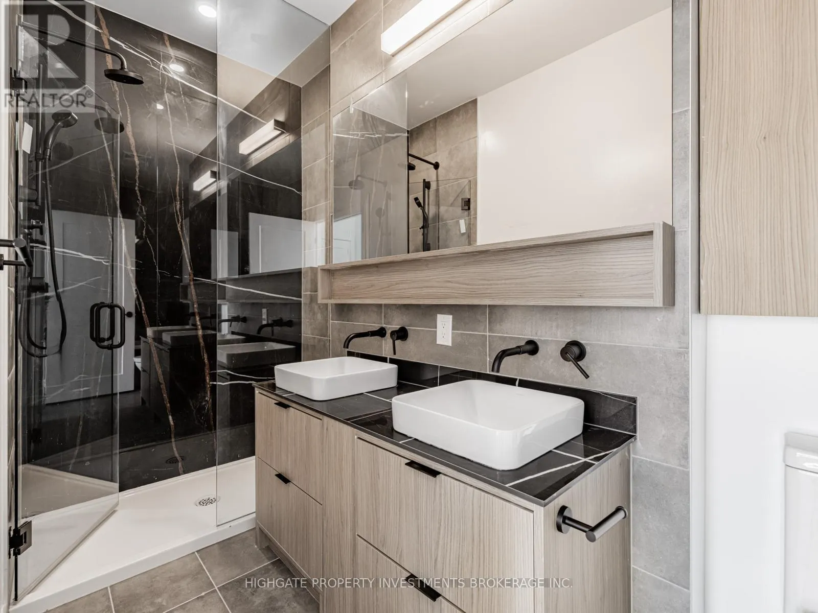 1403 - 8888 YONGE STREET