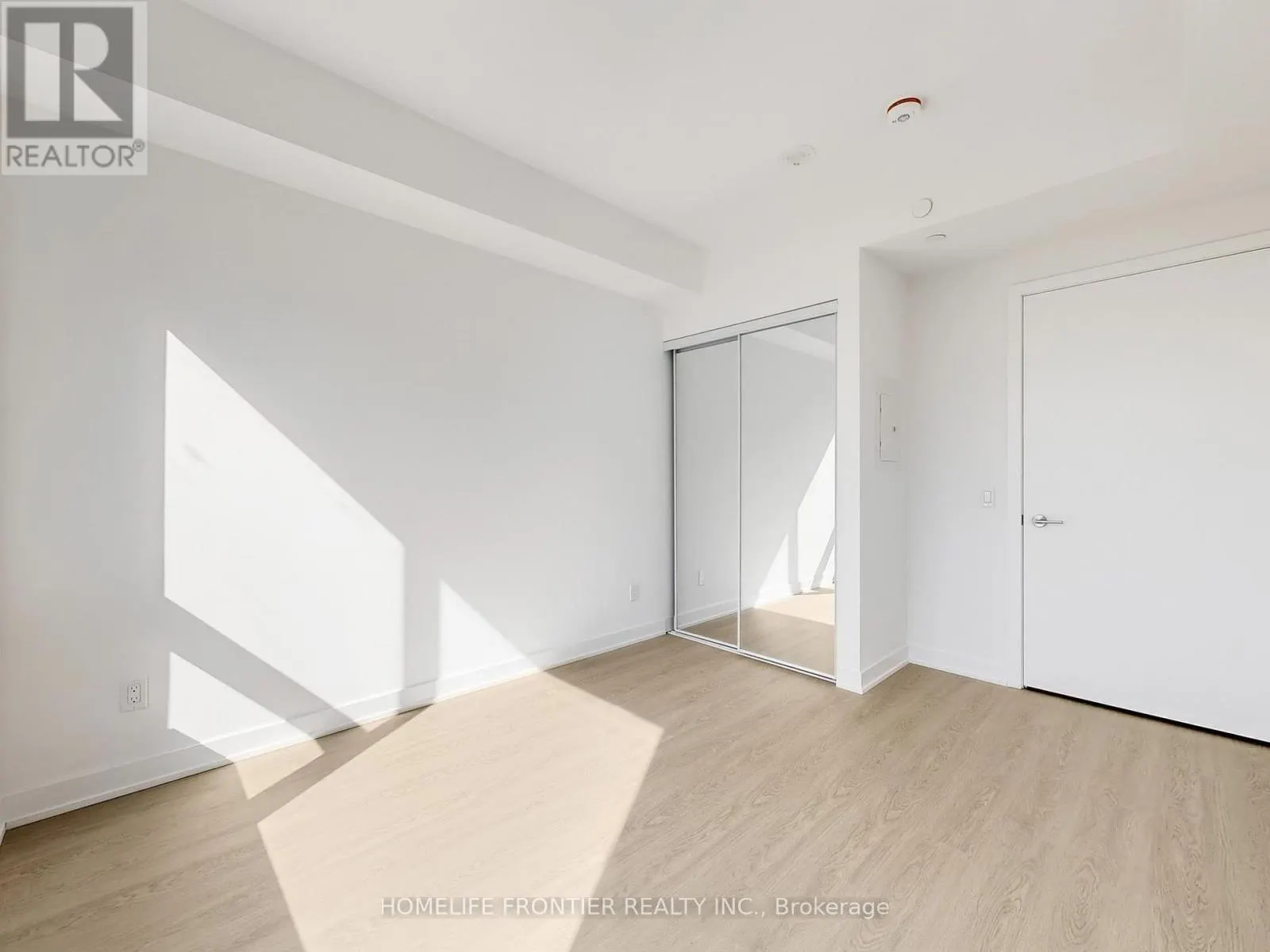 802 - 8188 YONGE STREET