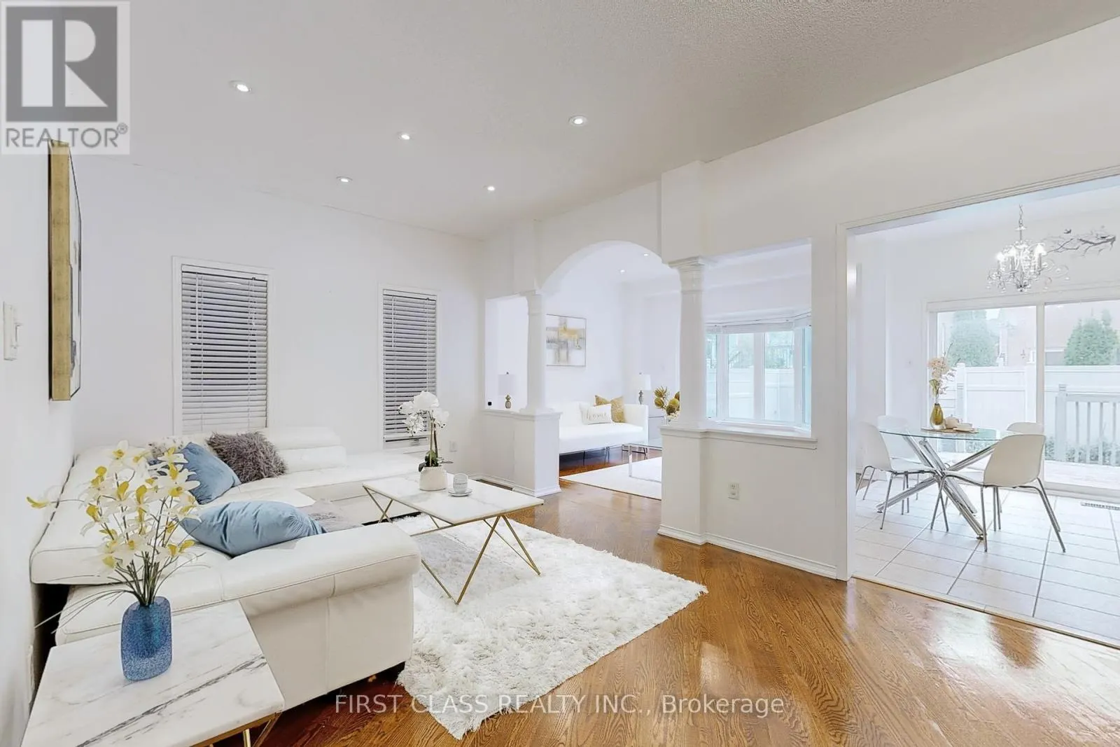 79 CARNOUSTIE CRESCENT