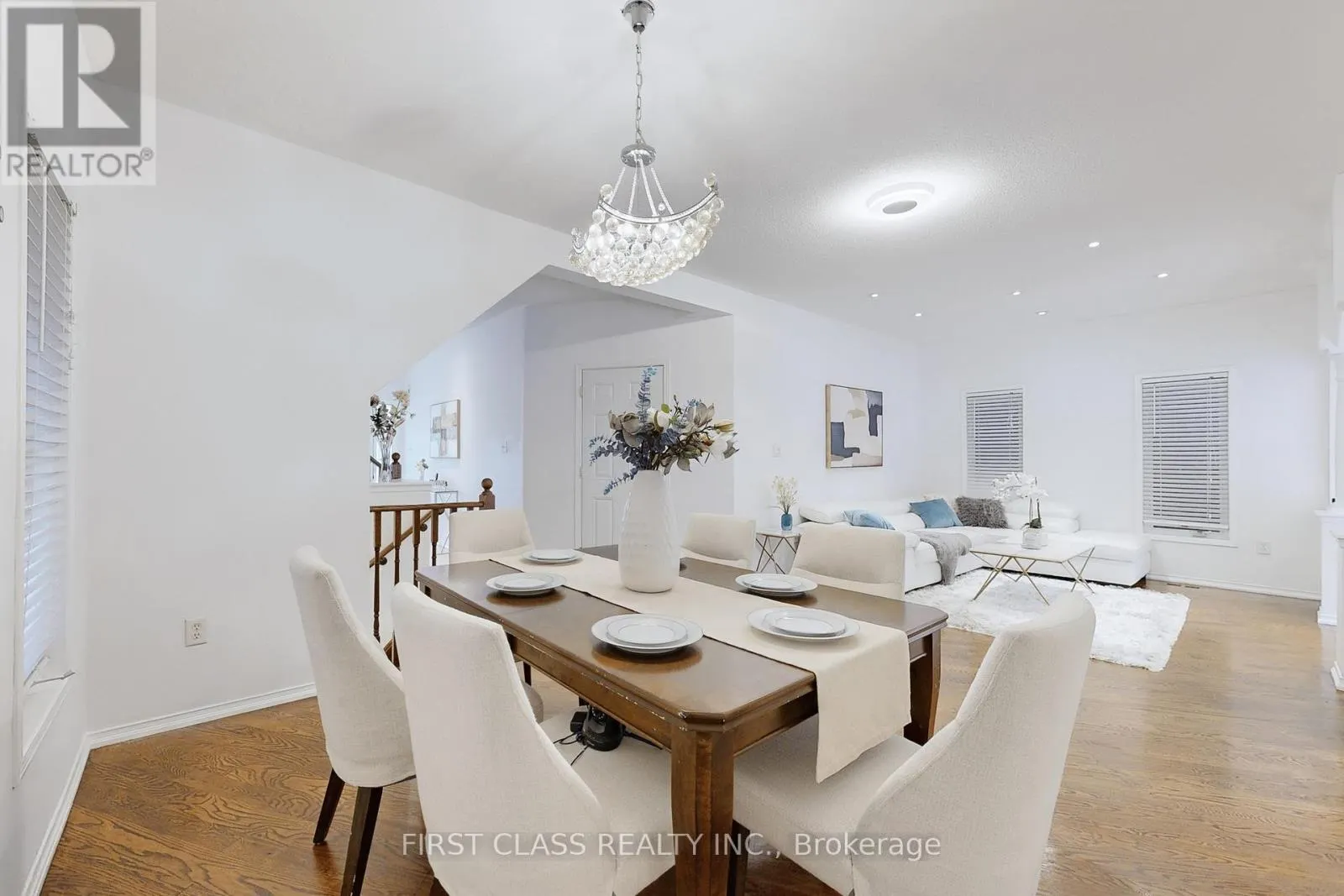 79 CARNOUSTIE CRESCENT
