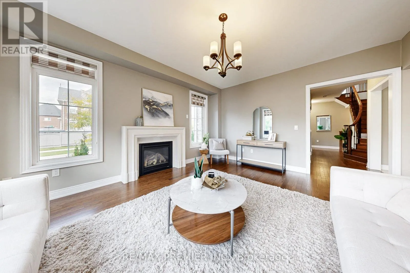 28 RIVOLI DRIVE