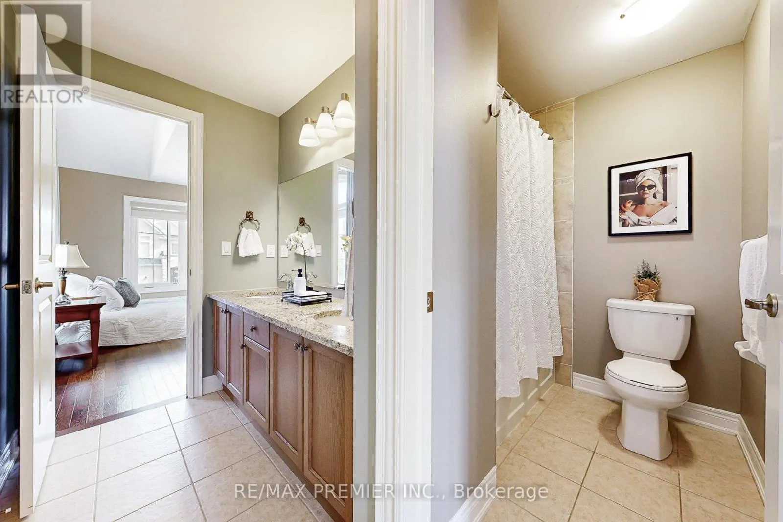 28 RIVOLI DRIVE