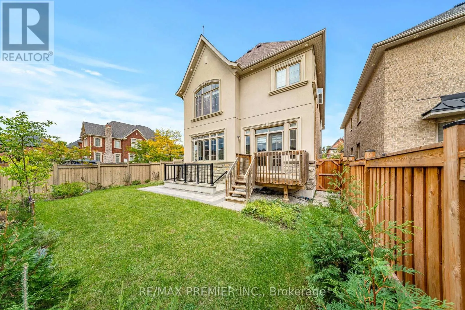28 RIVOLI DRIVE