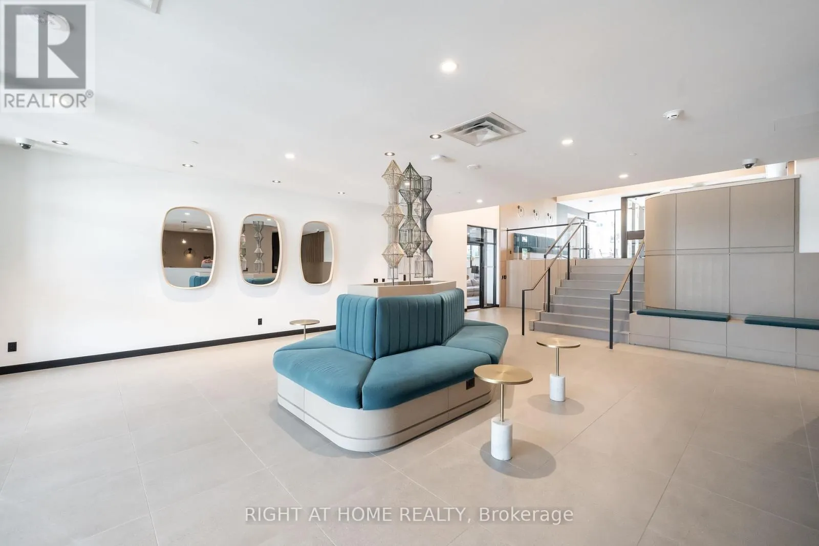 7950 BATHURST STREET