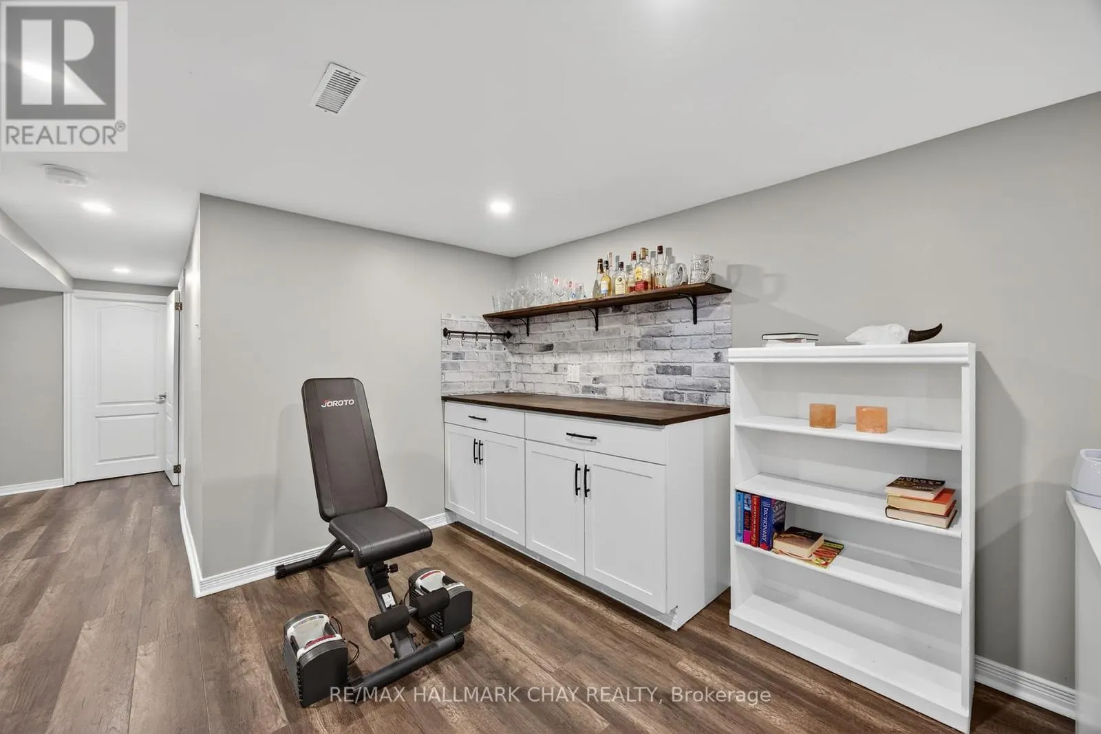209 NEWHOLME CIRCLE