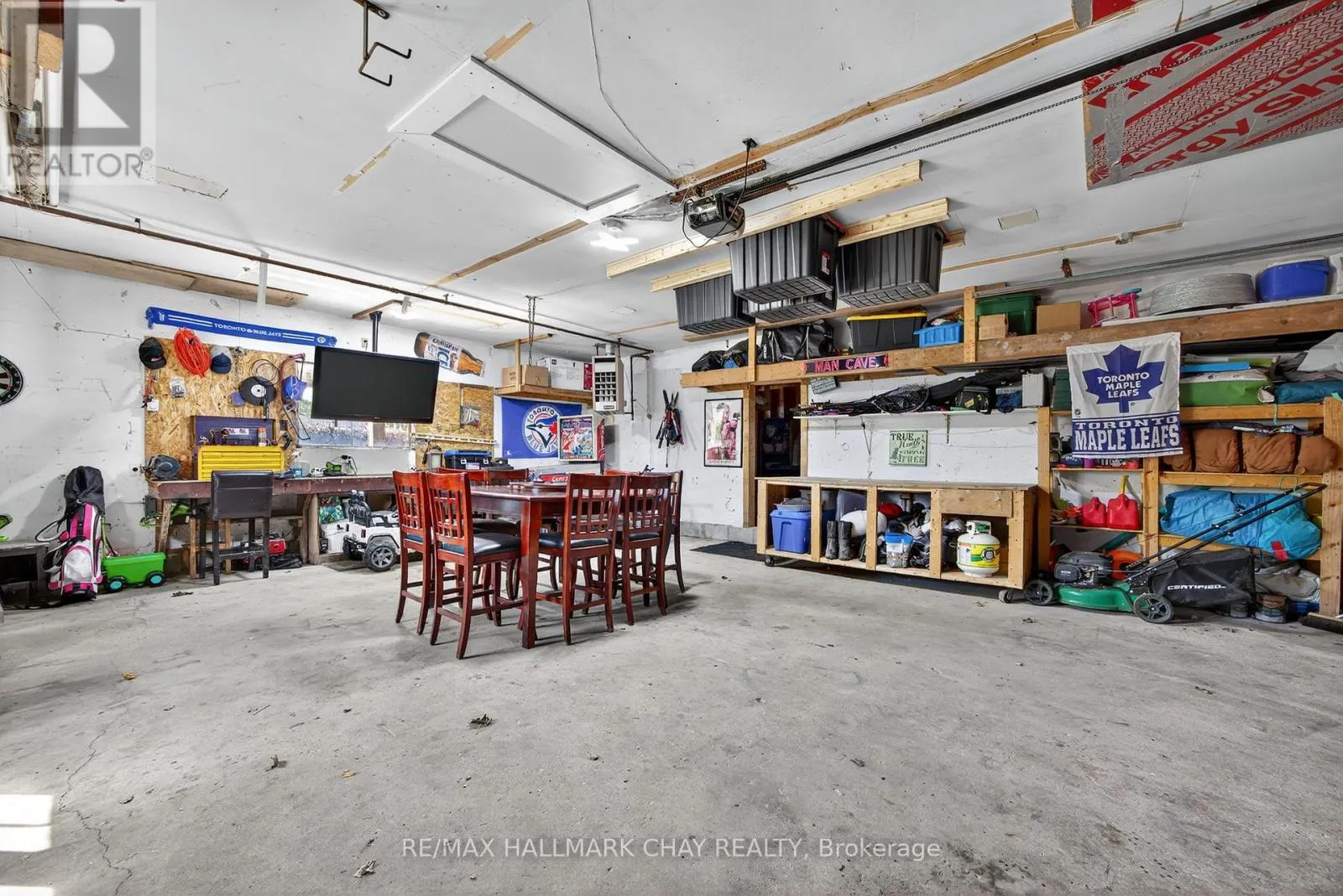 209 NEWHOLME CIRCLE