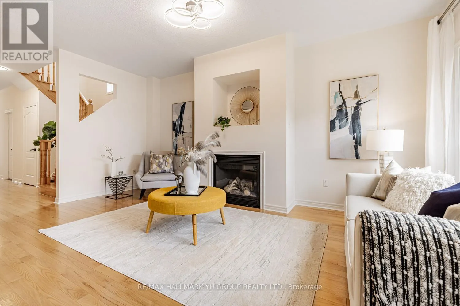 10 PALMETTE DRIVE