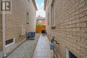 77 SAINT JAMES AVENUE