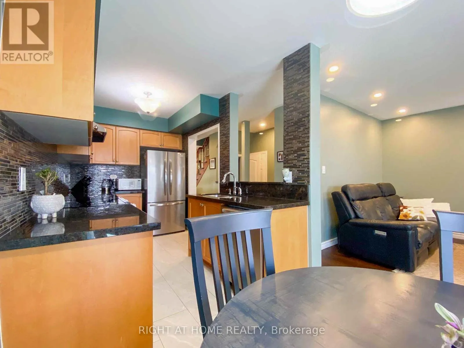 50 SUNRIDGE STREET
