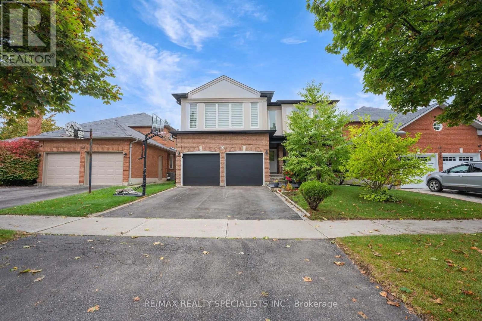 36 DEVONSLEIGH BOULEVARD