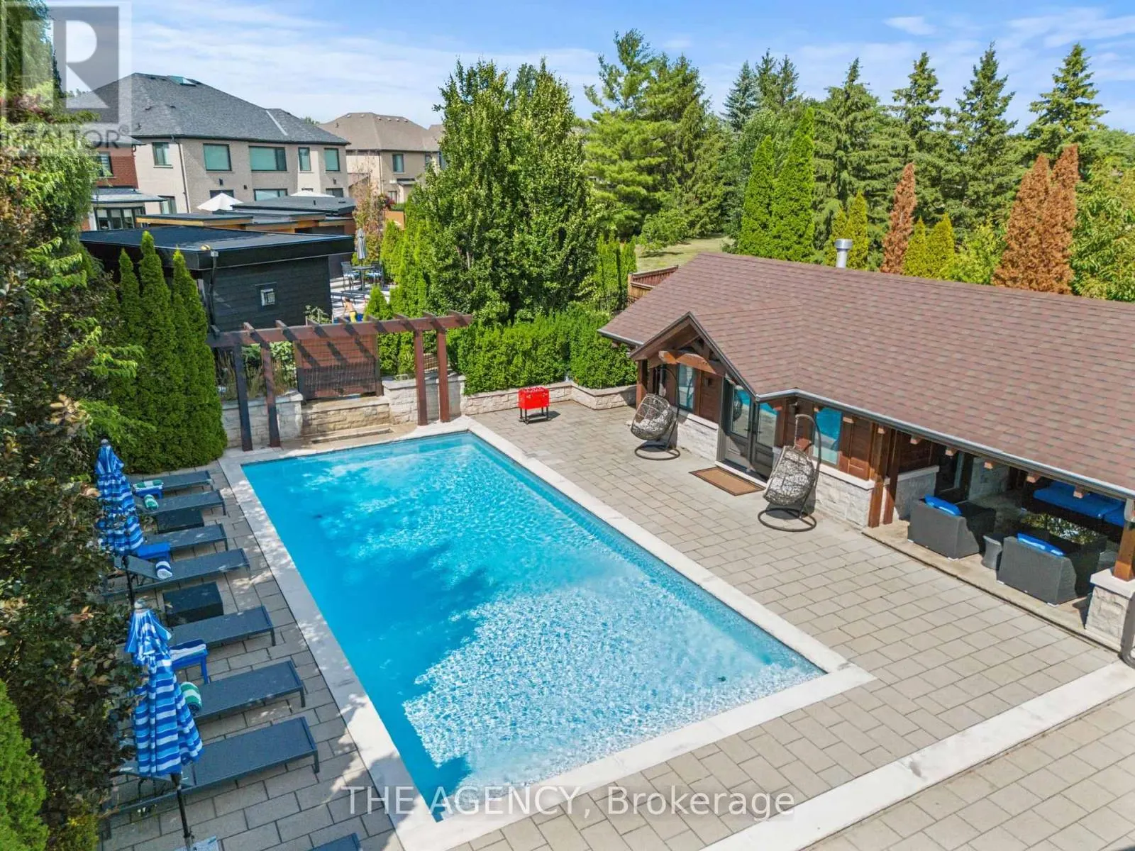 49 BAYSIDE COURT