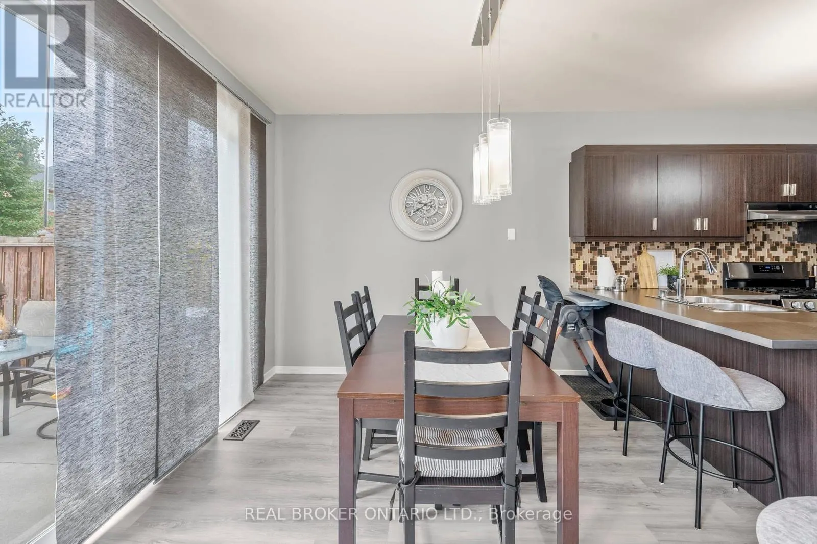 85 LAURIER AVENUE