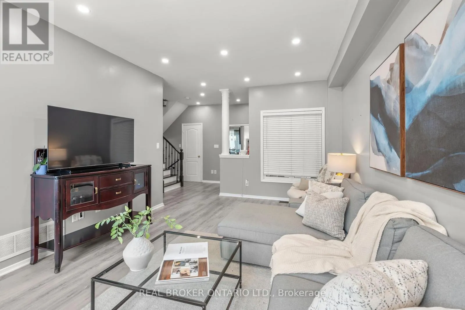 85 LAURIER AVENUE