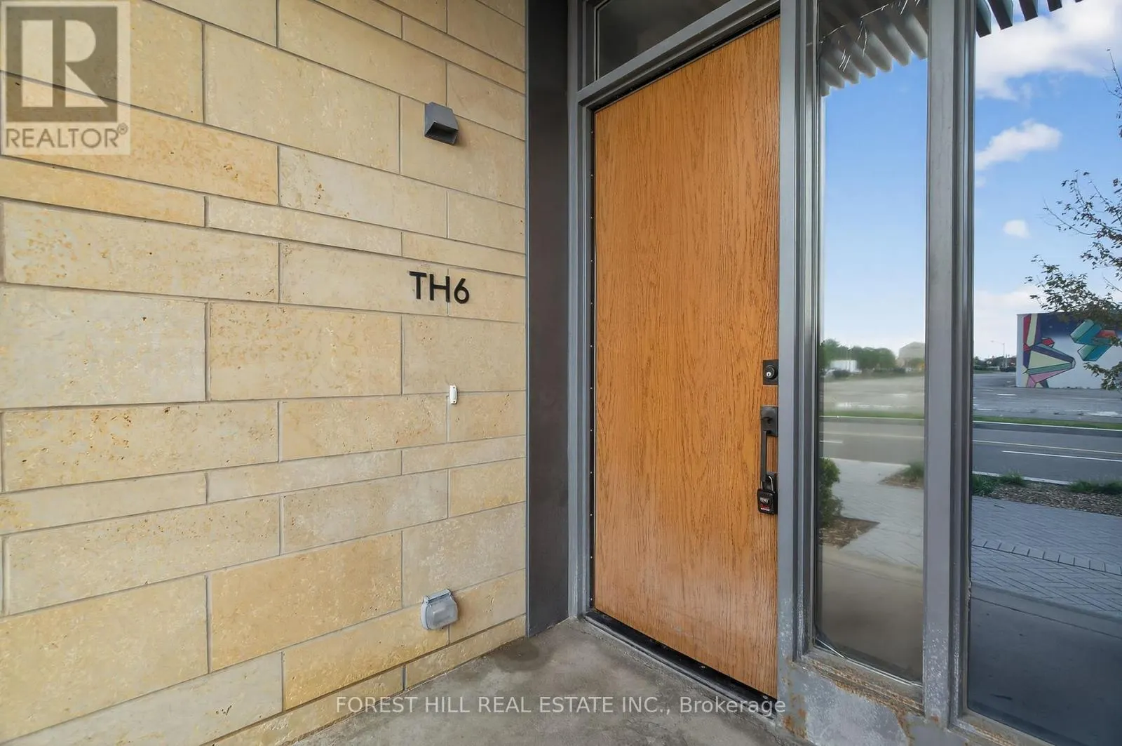 TH6 - 9 BUTTERMILL AVENUE
