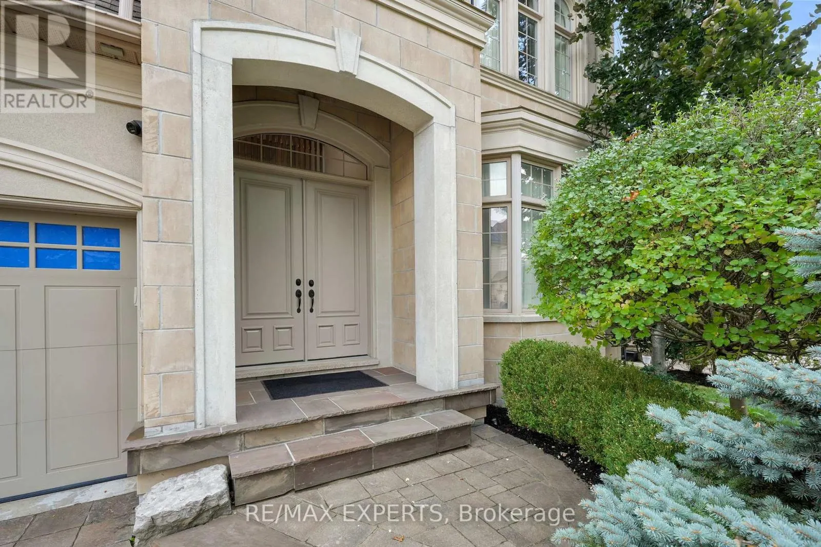 134 ORLEANS CIRCLE