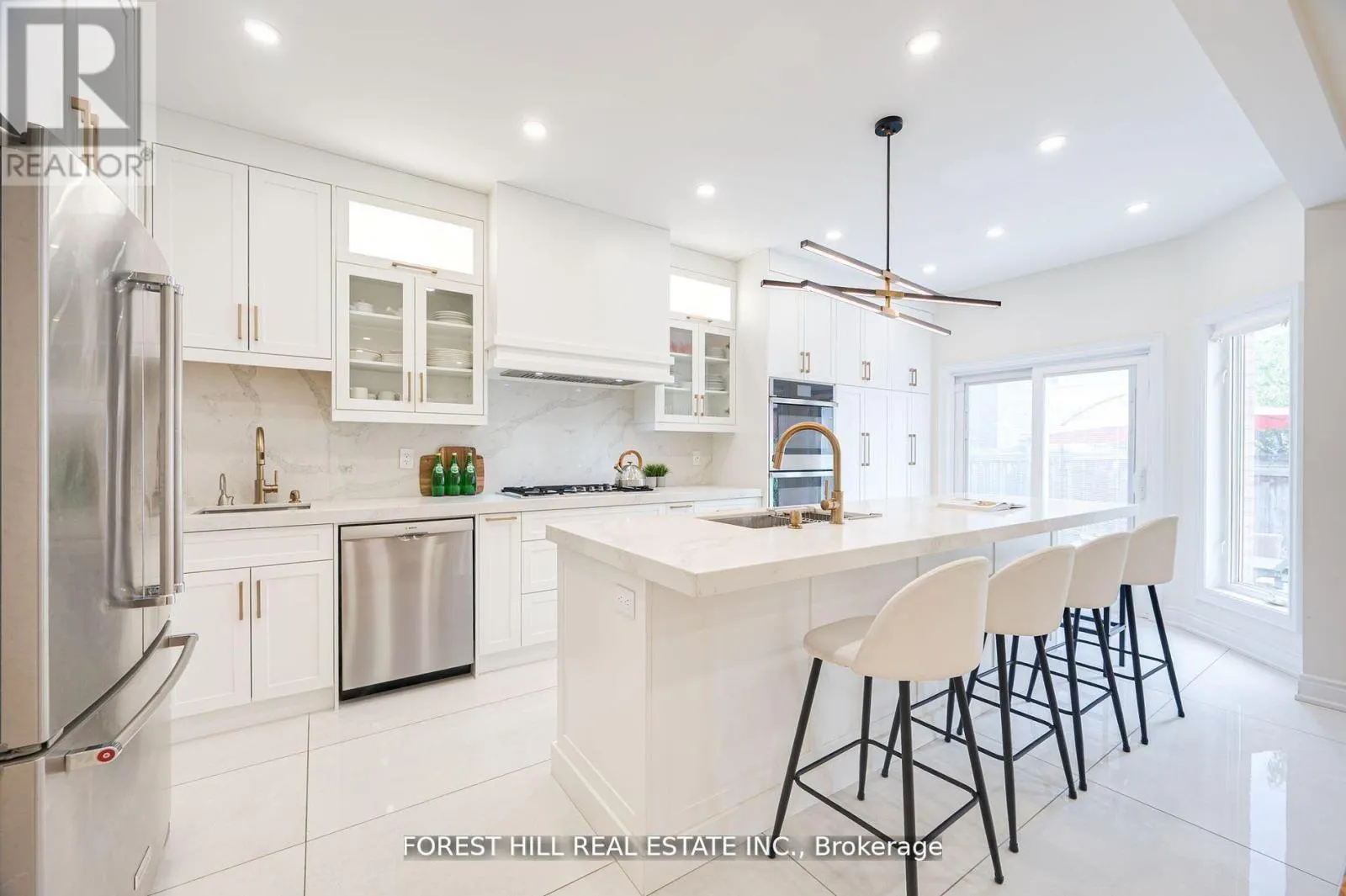 486 APPLE BLOSSOM DRIVE