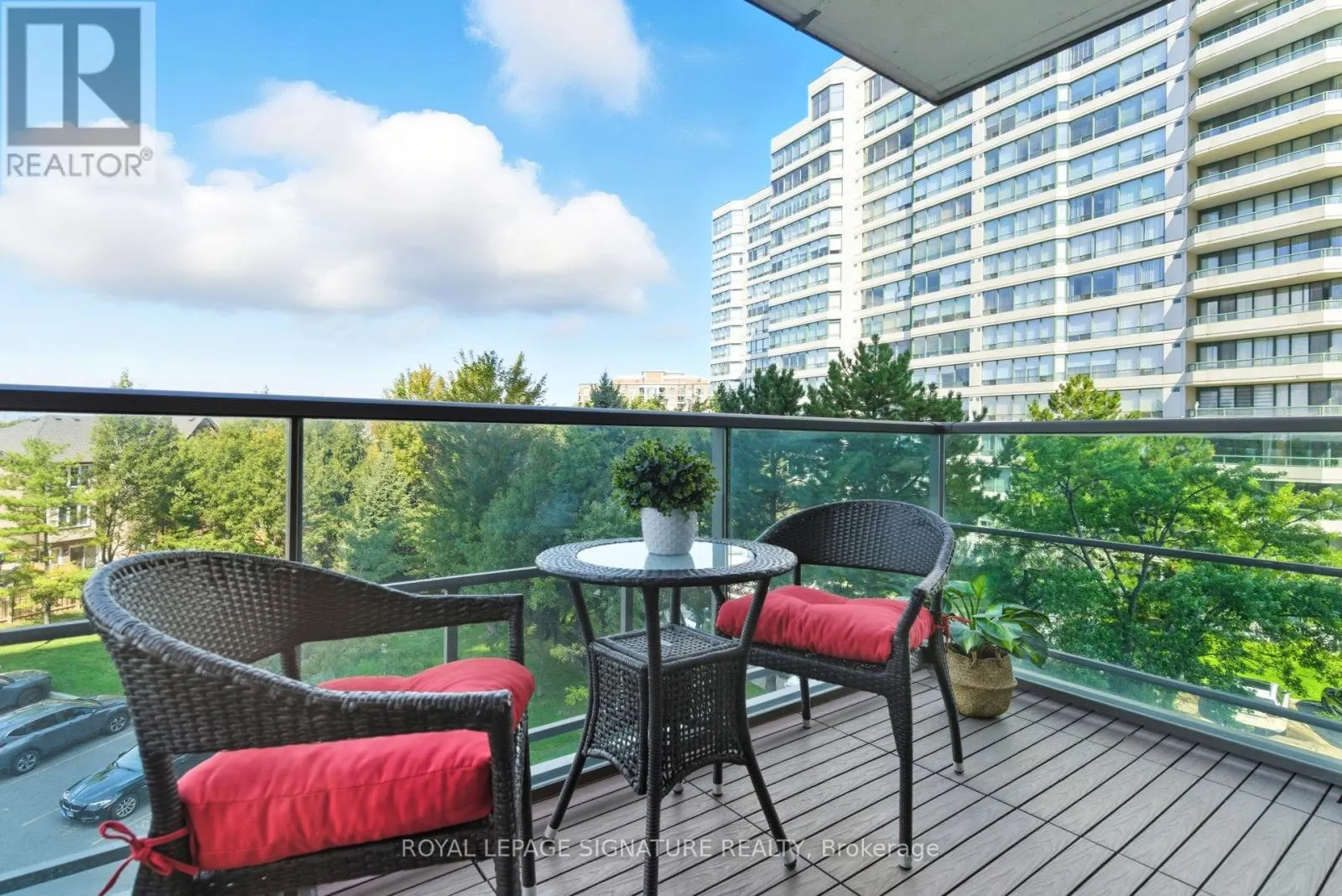 406 - 100 PROMENADE CIRCLE