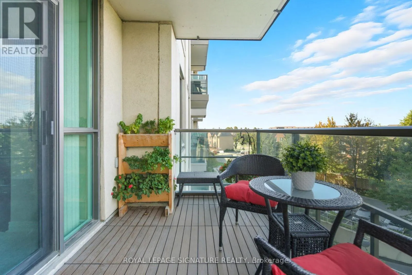 406 - 100 PROMENADE CIRCLE
