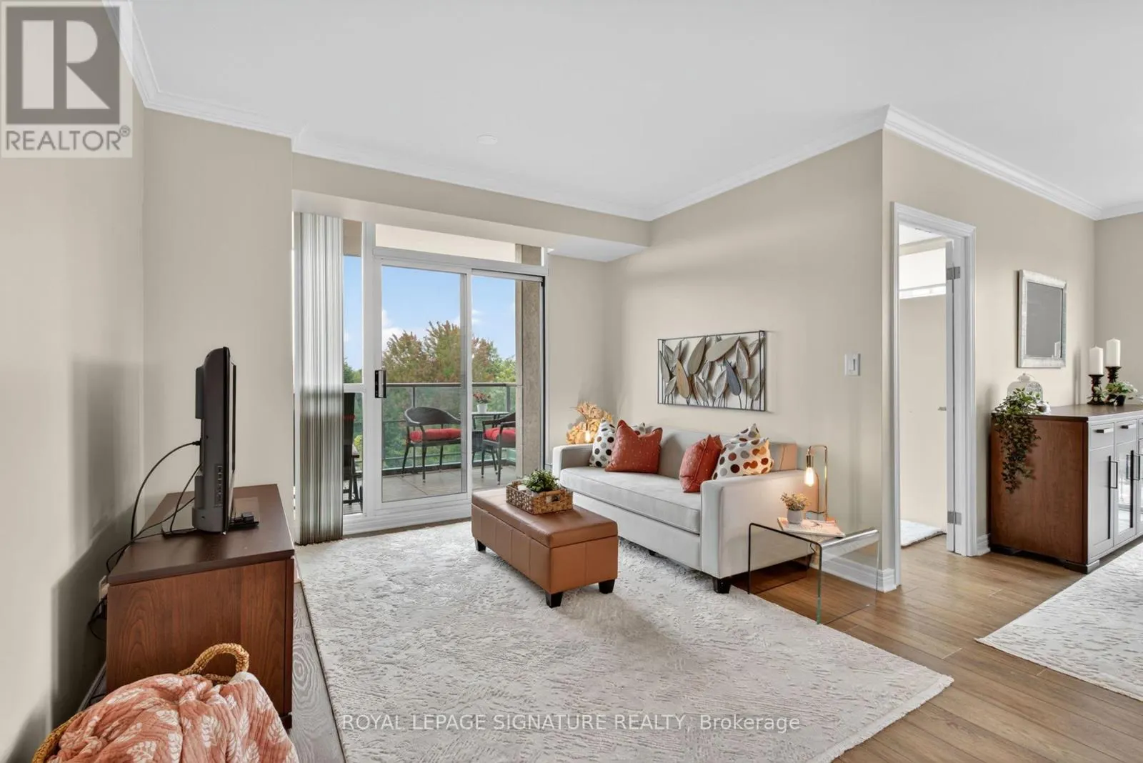406 - 100 PROMENADE CIRCLE