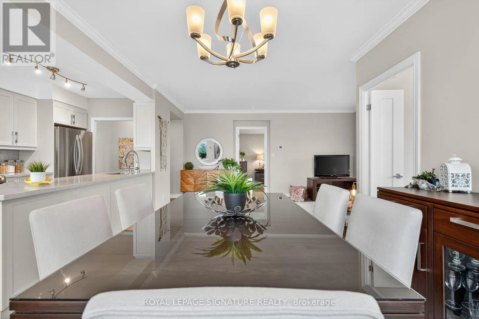 406 - 100 PROMENADE CIRCLE