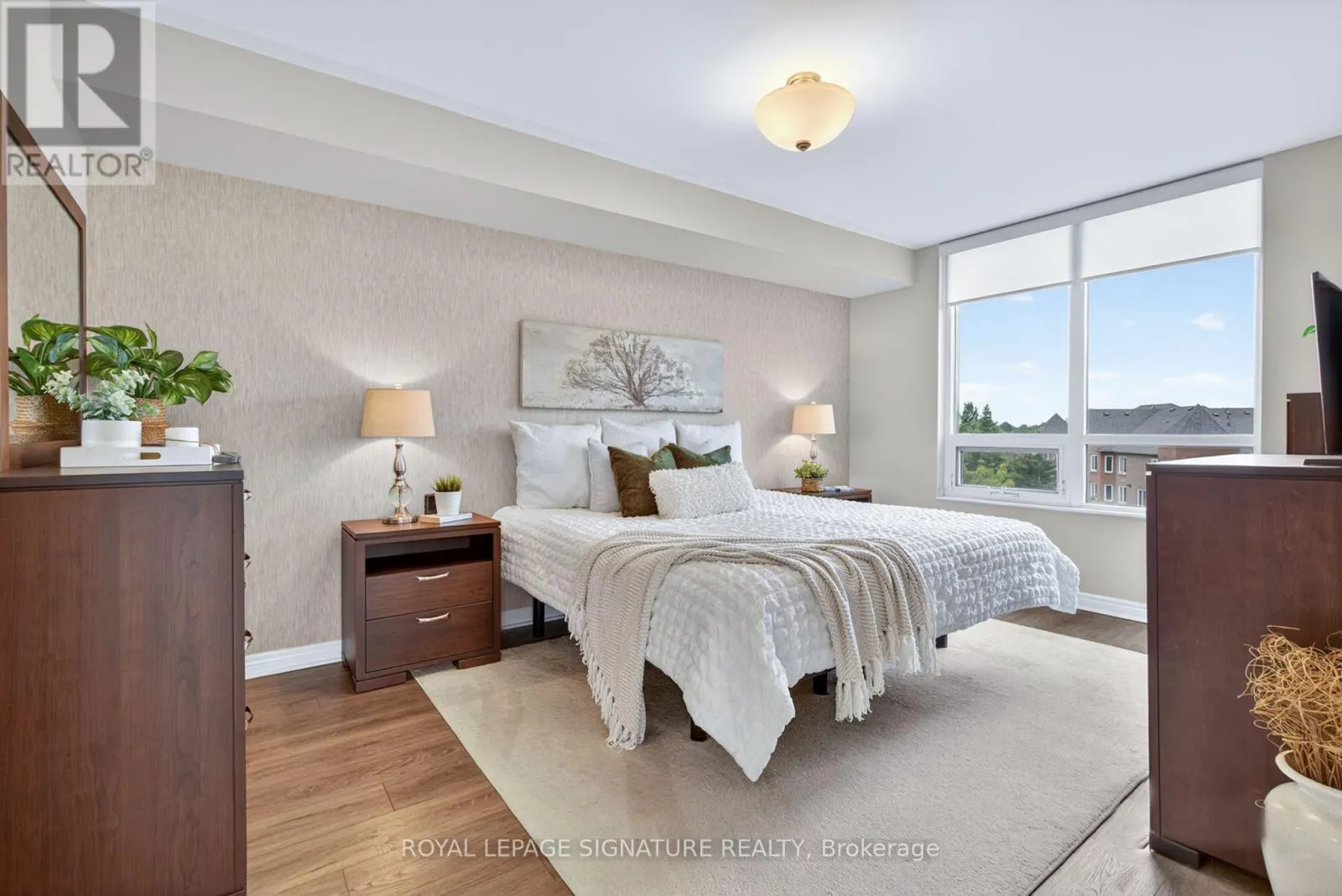 406 - 100 PROMENADE CIRCLE