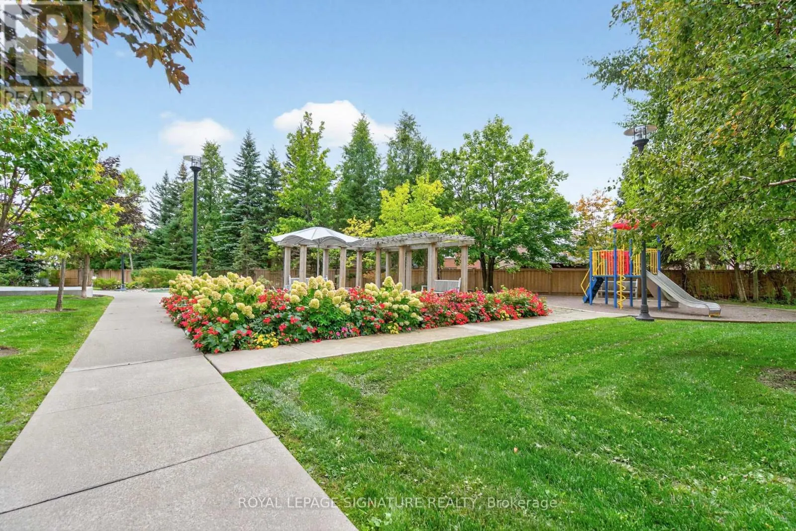 406 - 100 PROMENADE CIRCLE