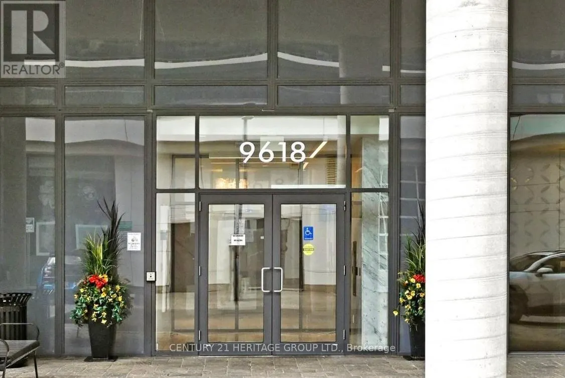 1007 - 9618 YONGE STREET