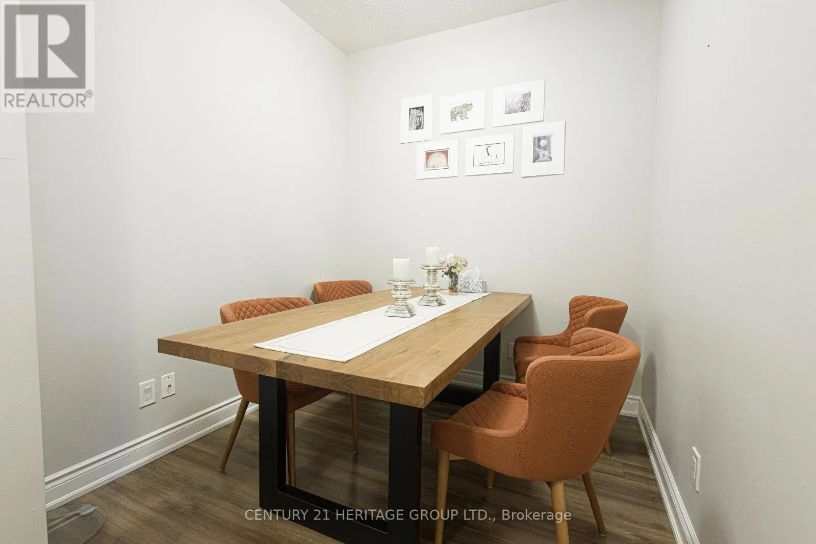 1007 - 9618 YONGE STREET