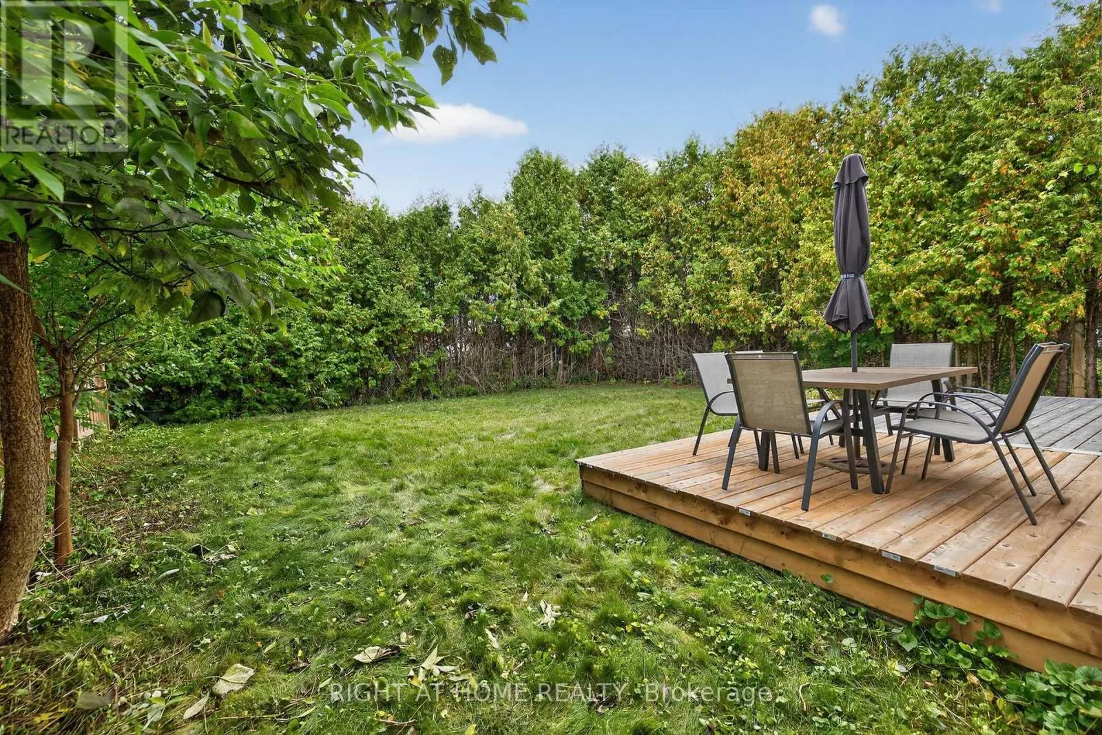 16 MAYVERN CRESCENT