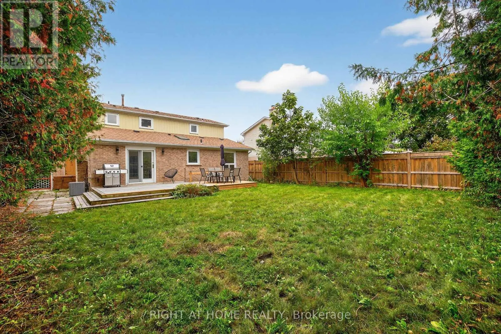 16 MAYVERN CRESCENT