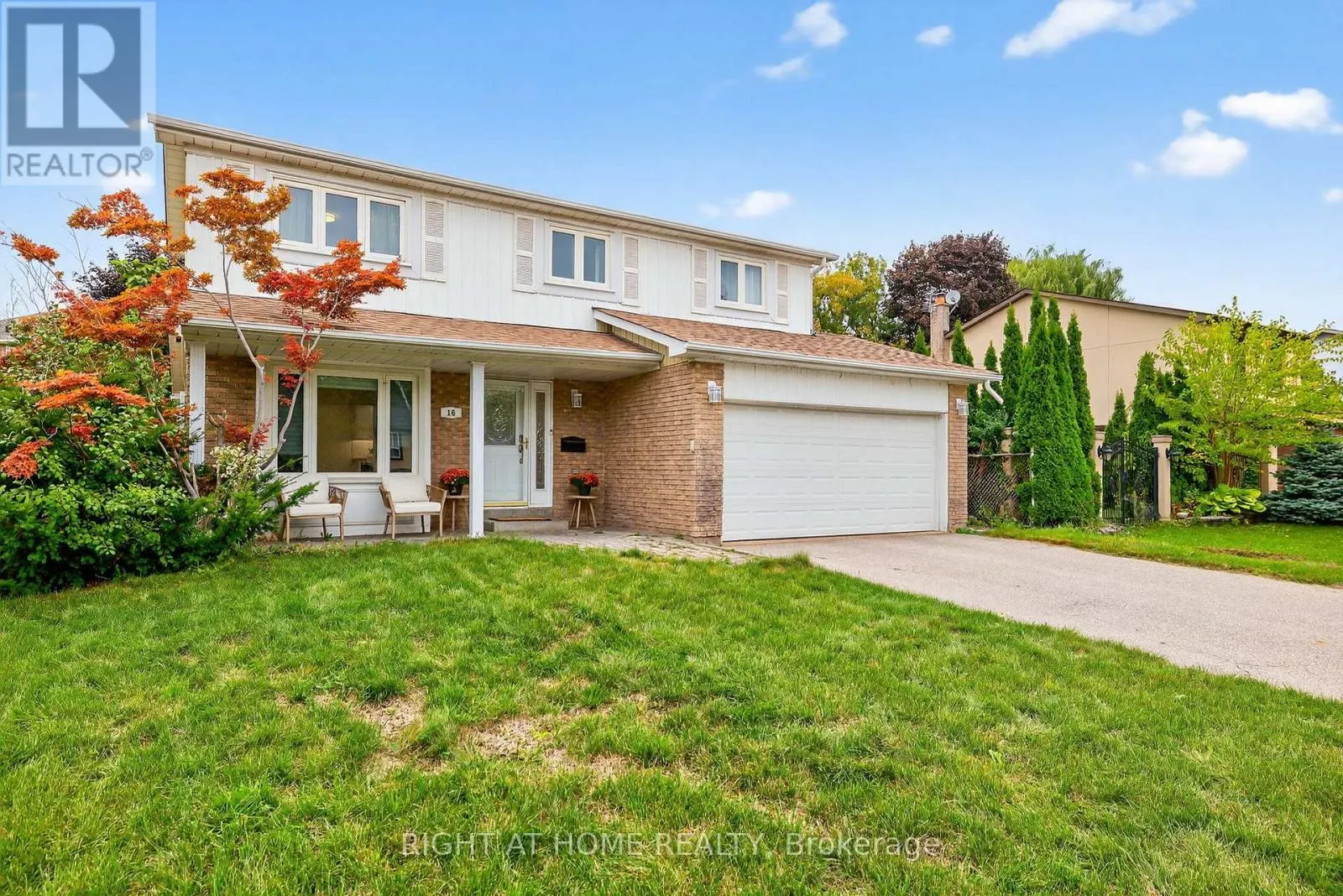 16 MAYVERN CRESCENT
