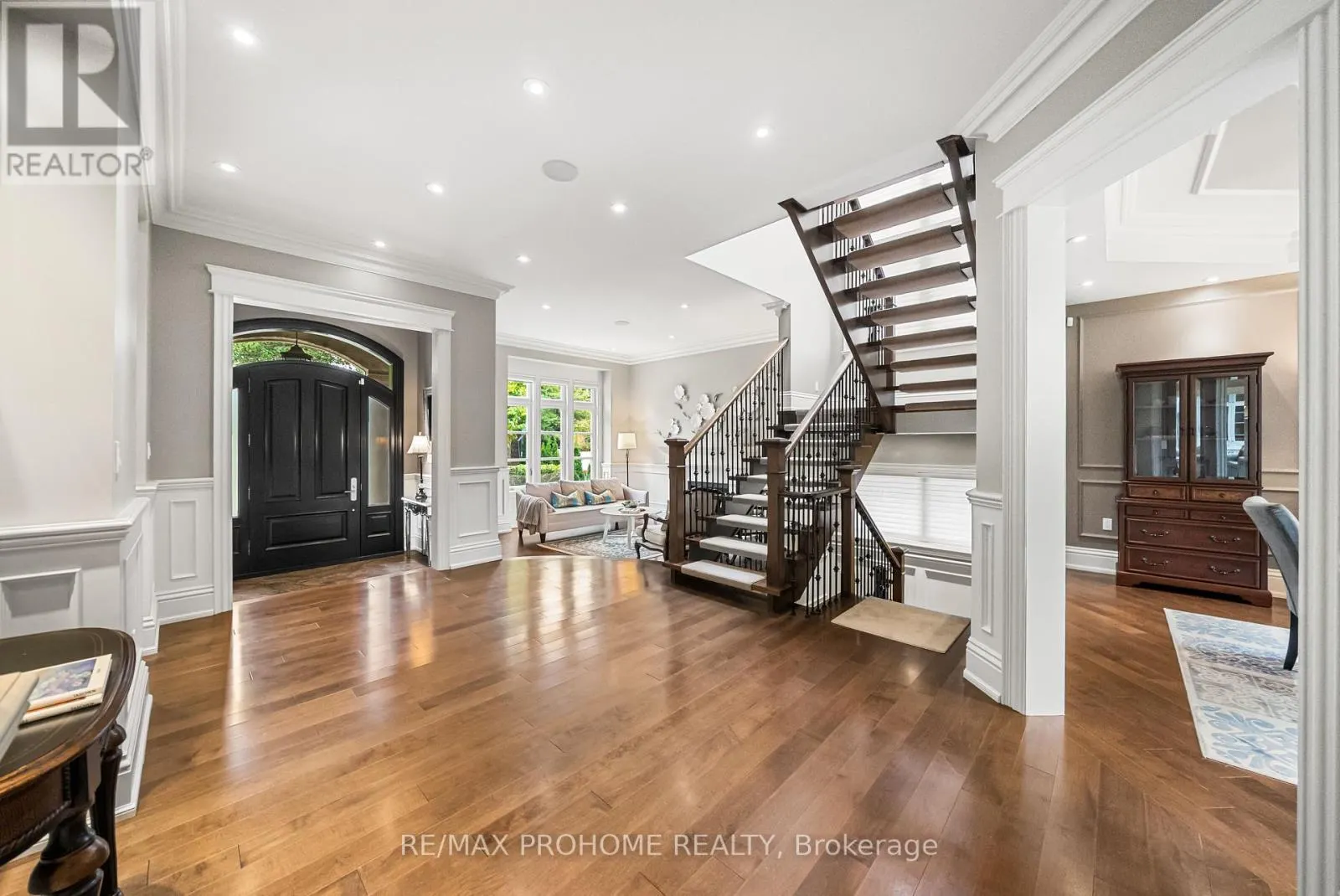 38 PARK CRESCENT